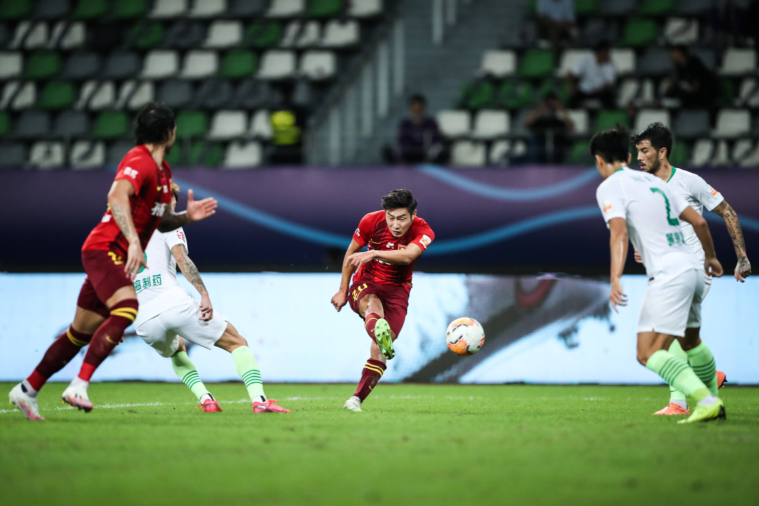 多特蒙德今晚遗憾出局,志在中超名次提升,震撼外界,年轻球员得到机会的简单介绍 多特蒙德今晚遗憾出局,志在中超名次提升,震撼外界,年轻球员得到机会的简单介绍