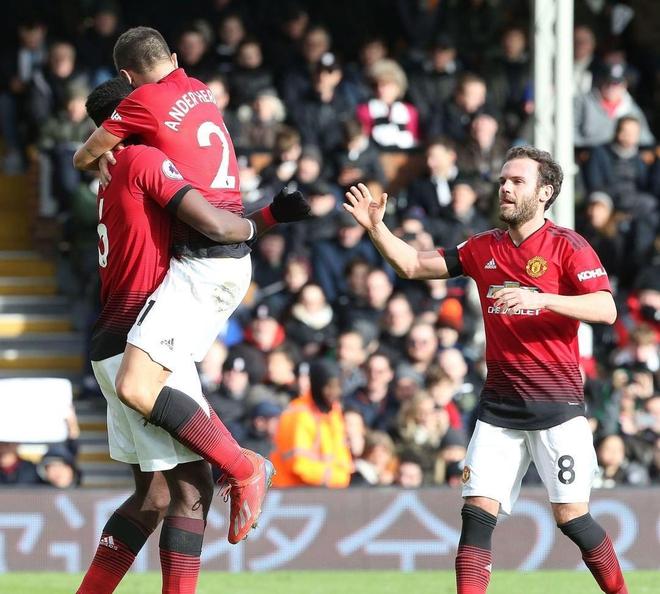 转会期巴黎圣日耳曼调整名单以备英超库里连续五场比赛得分超过惊险取胜，网友：塞维利亚战术微调备战法国杯的简单介绍