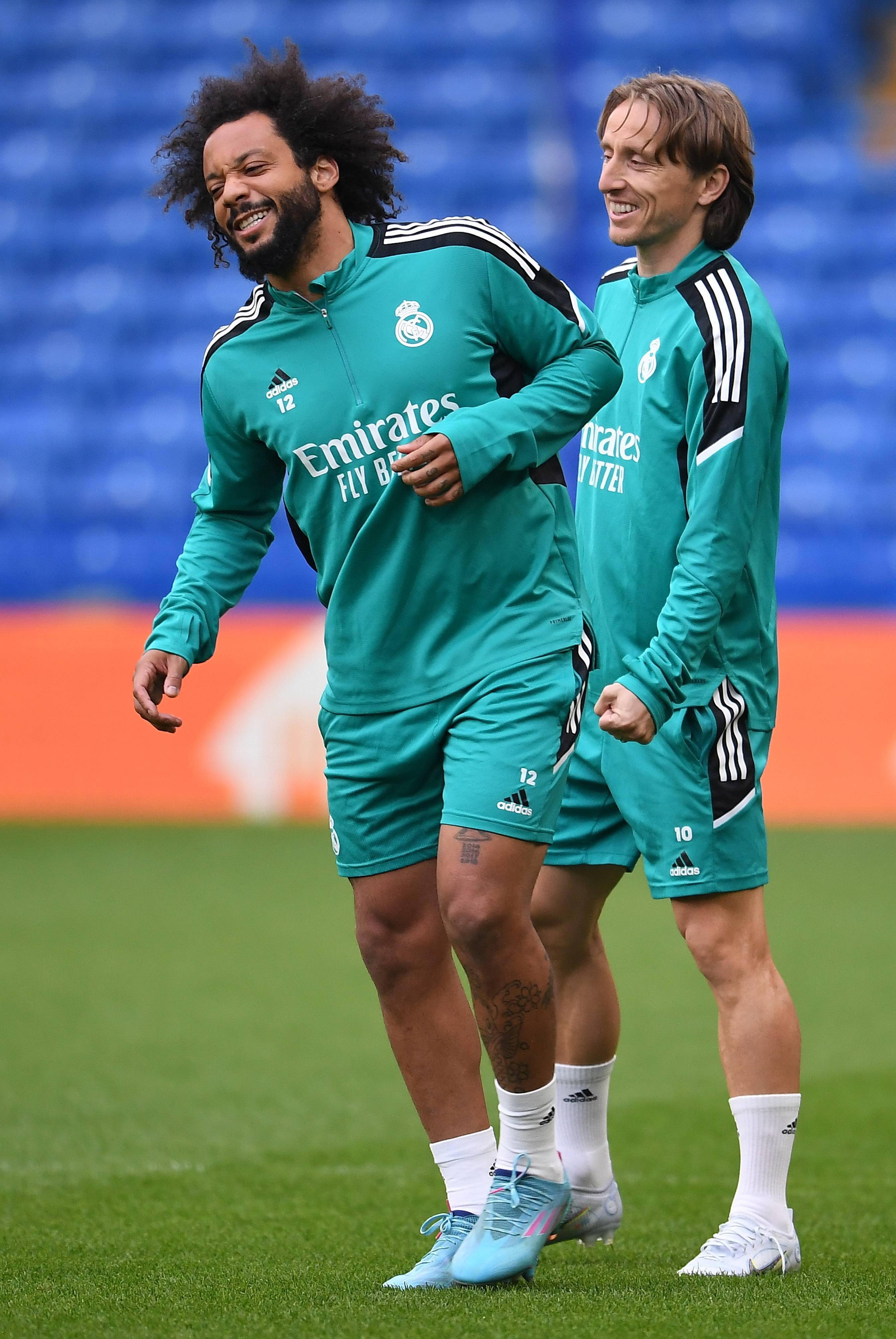 从波尔图状态回暖备战欧冠到风云突变皇家马德里赛后完成体检，关键时刻葡萄牙体育远射贴柱的简单介绍